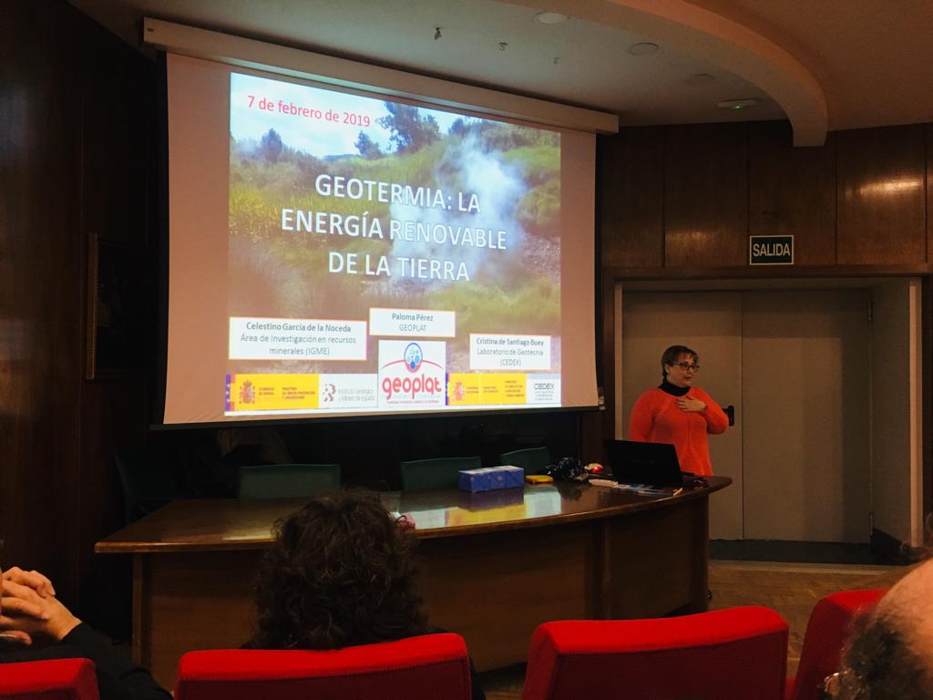 (Español) GEOPLAT acerca a los estudiantes a la geotermia